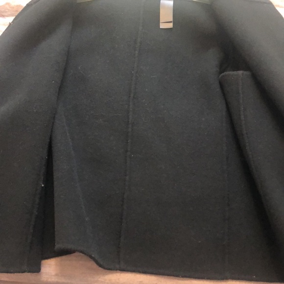 Gorgeous vintage wool Liz Claiborne suit jacket w/snaps, Mizrahi era, 75% wool. - Picture 10 of 10